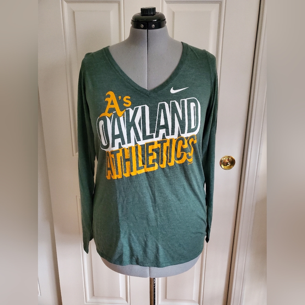 Nike Oakland Athletics Long Sleeve Shirt – Green A’s MLB Tee